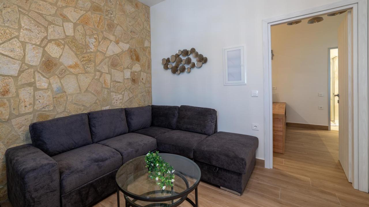 Melitta'S Luxury Apartments Anthousa  Extérieur photo